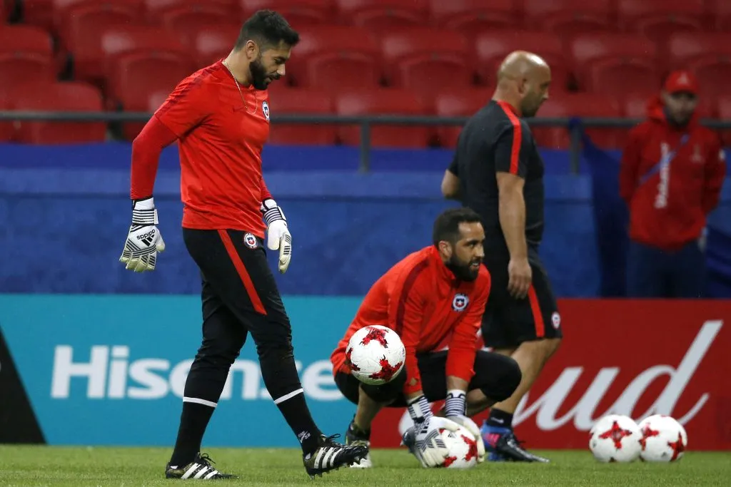 Johnny Herrera pegó con todo a los críticos de Claudio Bravo. Foto: Photosport.