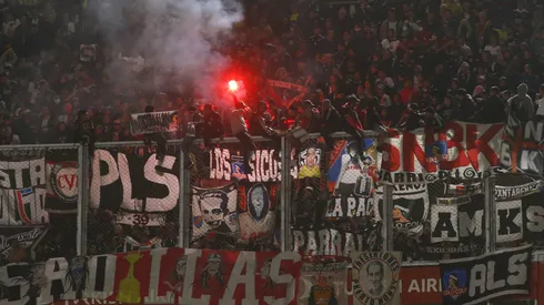 Los hinchas de Colo Colo quedaron vetados en Buenos Aires, lo que complica su presencia ante River Plate.