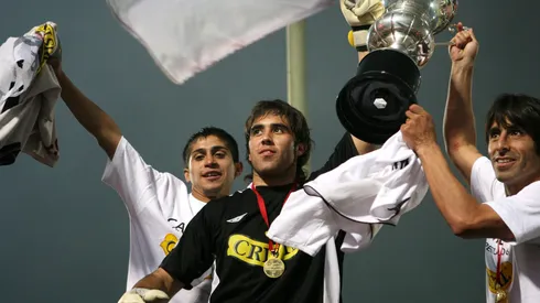 Claudio Bravo anunció su retiro del fútbol sin tener su último baile con Colo Colo.