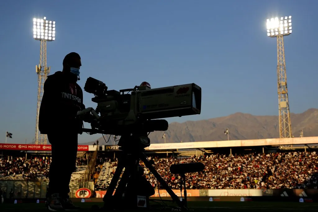 Los derechos de transmisión del fútbol son tema de interés a nivel mundial
