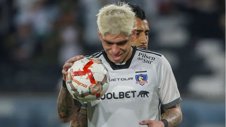 Carlos Palacios no podrá cumplir el deseo de jugar en Boca. Al menos no todavía.