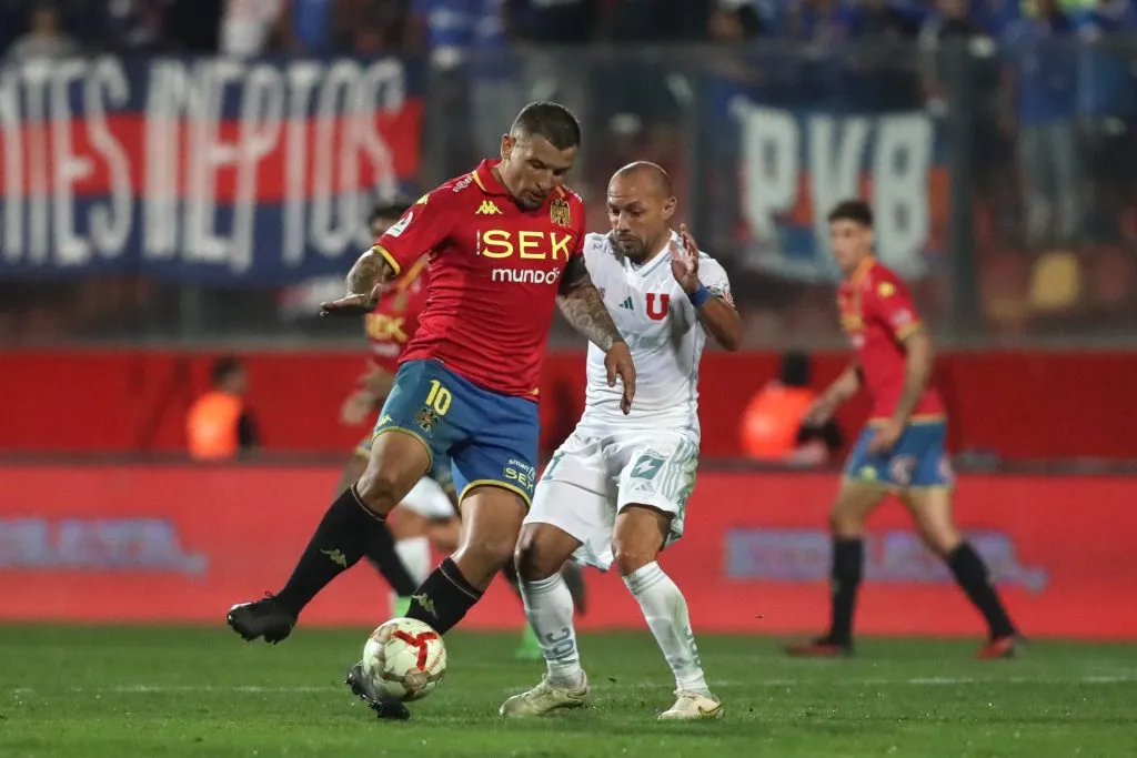 Emiliano Vecchio ha jugado 15 partidos con Unión Española en este 2024, anotando cuatro goles y dando cinco asistencias en 860 minutos de acción. | Foto: Photosport.