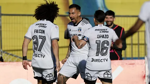 Javier Correa le da un triunfo de oro a Colo Colo ante Everton.