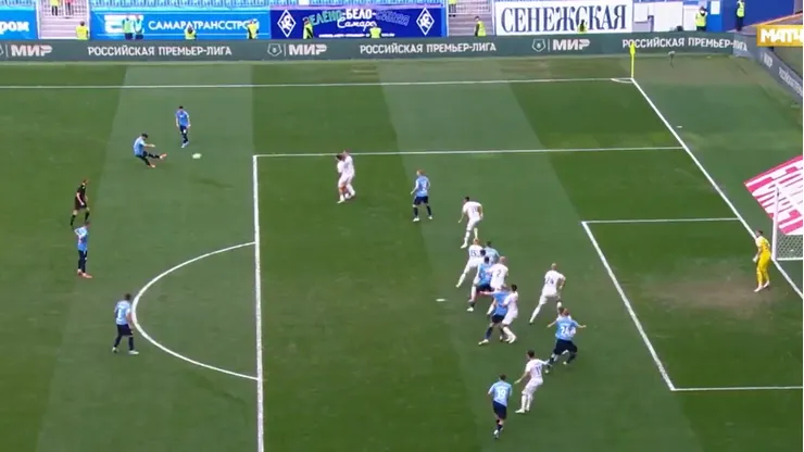 Thomas Galdames brilló marcando dos goles en el triunfo del Krylia Sovetov.