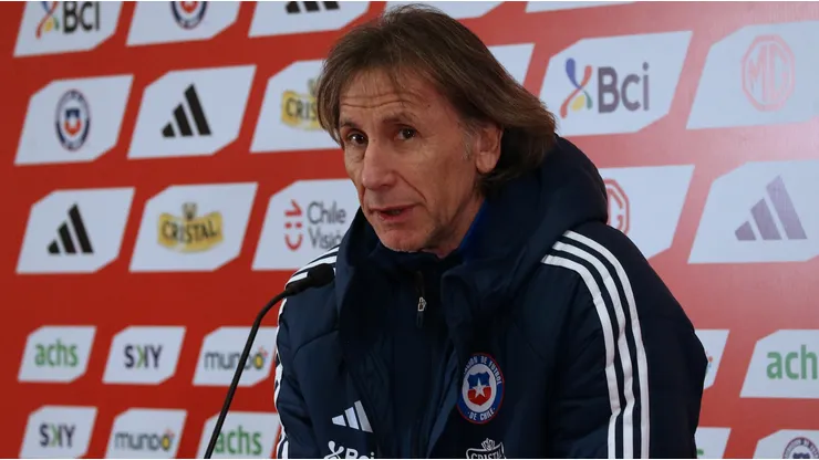 Sin futbolistas de la U, Ricardo Gareca entregó la nómina de Chile para Eliminatorias.