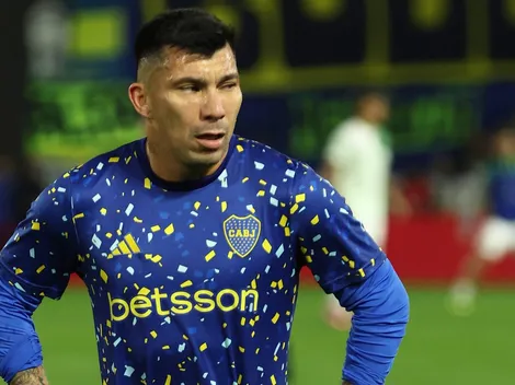 Cuestionan a Riquelme por fichaje de Gary Medel a Boca Juniors
