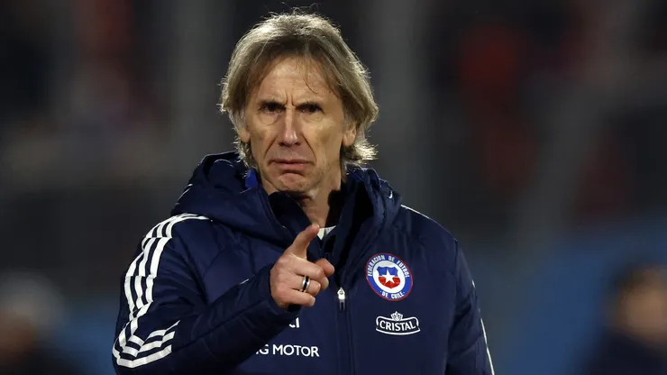 Ricardo Gareca entregará la nómina de La Roja contra Argentina y Bolivia.