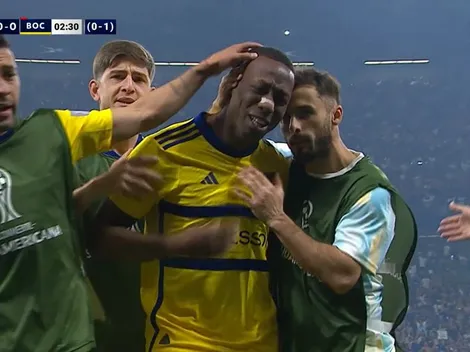 ¡Impactante! Roldán expulsa a Advíncula a los 12 segundos en Boca