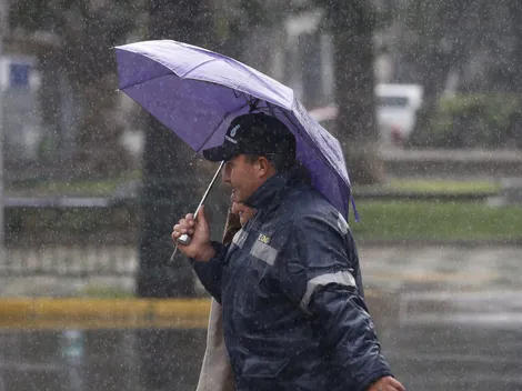 Pronóstico para hoy y mañana: ¿A qué hora llueve en Santiago?