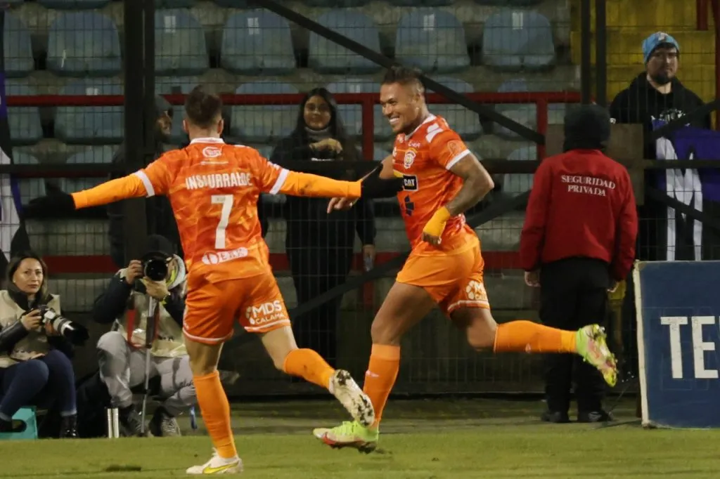 Javier Parraguez lleva dos goles en Cobreloa (Photosport)