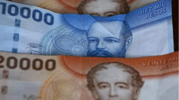 Dinero.