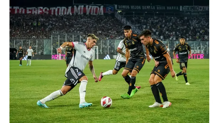 Carlos Palacios fue titular en Colo Colo, pero no pudo gravitar demasiado.