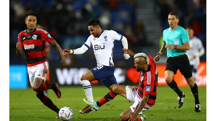 Arturo Vidal ni siquiera fue citado por Vitor Pereira para el duelo entre Flamengo y Botafogo; Erick Pulgar apunta a ser titular.
