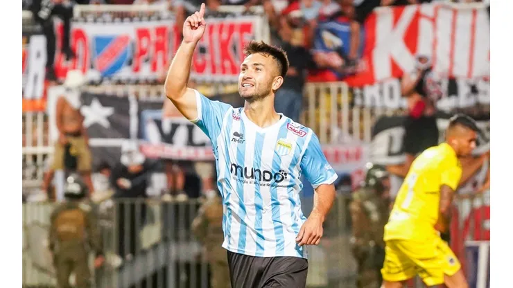 Villanueva se refirió al polémico "siga,siga" en el arbitraje nacional.