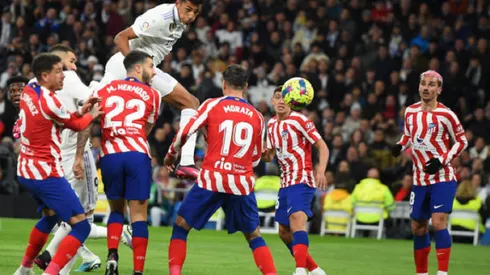 El cabezazo del uruguayo Álvaro Rodríguez que rescató un punto para el Real Madrid ante el Atlético Madrid.