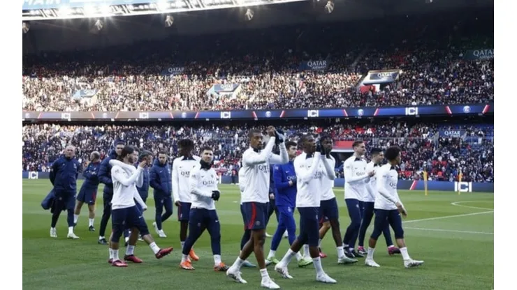 Una multitud llegó para presenciar el entrenamiento del PSG