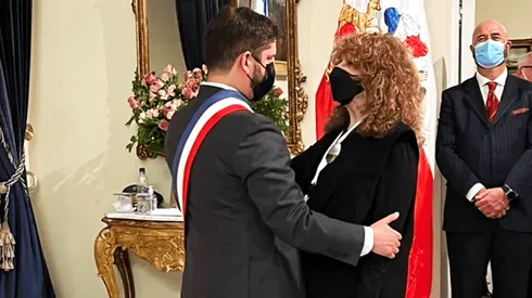 Poeta Gioconda Belli acepta nacionalidad chilena