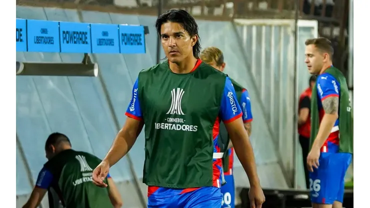 Moreno Martins visitó el Monumental con Cerro Porteño