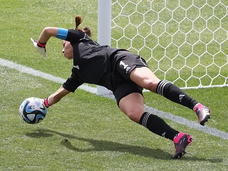 Tiane Endler pone en duda su continuidad en la Roja