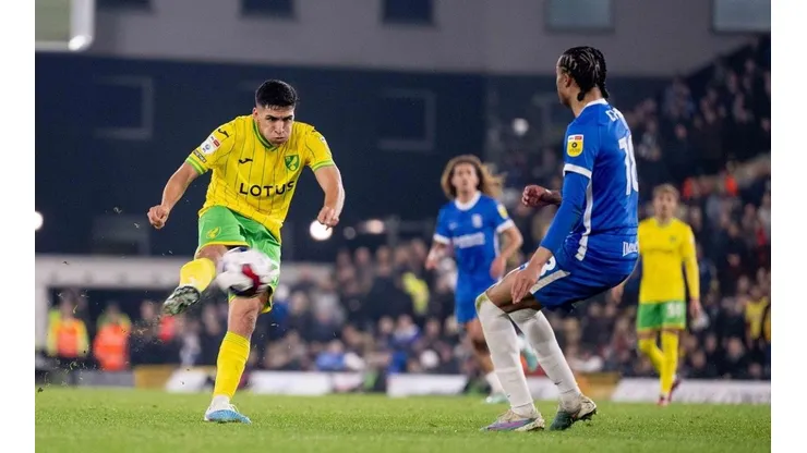 El tremendo remate de Marcelino para el 1-0 del Norwich