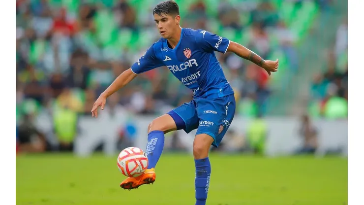Ángelo Araos no tuvo mucha continuidad en el necaxa