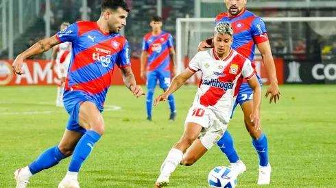 Curicó sufrió una dolorosa derrota sobre el final