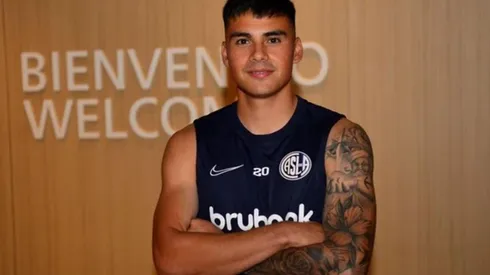 Alex Ibacache en su presentación con San Lorenzo