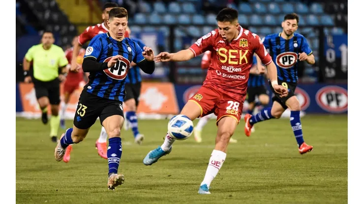 El duelo entre Huachipato y Unión Española en Talcahuano fue suspendido.