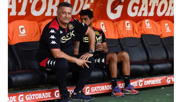 El equipo de Ronald Fuentes no levanta cabeza.