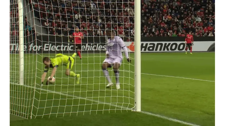 Chascarro: autogol del Leverkusen contra Mónaco.
