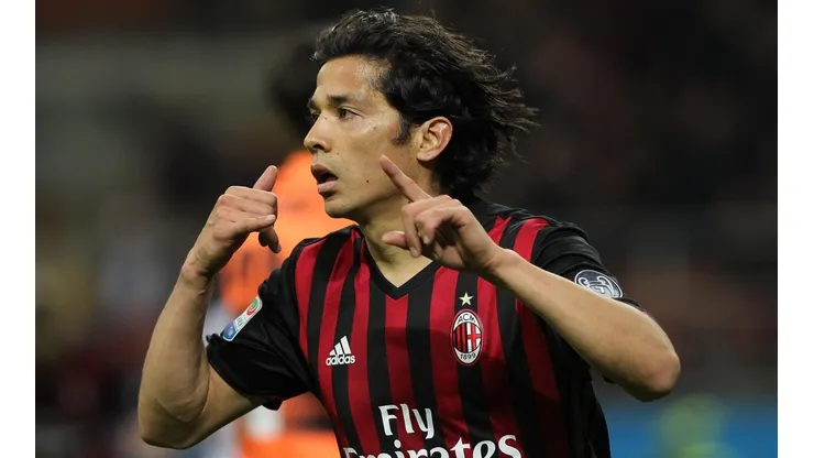 Matías Fernández jugó una temporada en el Milan.