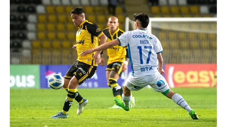 Pese a tener un partido menos, Huachipato está en lo más alto del Campeonato Nacional.