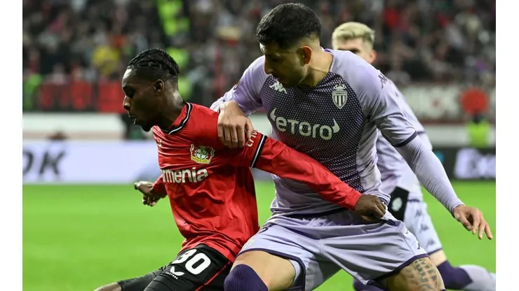 Maripán se lesionó, pero siguió jugando y fue héroe en triunfo del Mónaco en Europa League.