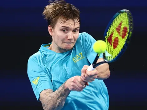 Bublik sufre tras caer con Chile: "Jugar tenis es un dolor de cabeza"