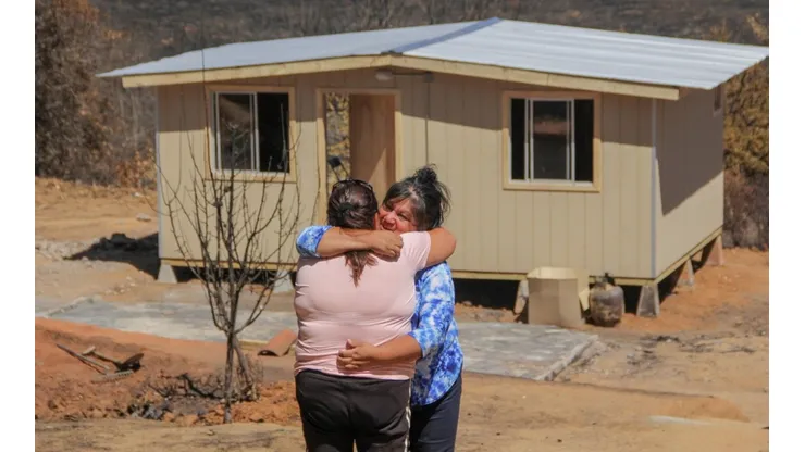 Entregan primeras viviendas de emergencia en Ninhue