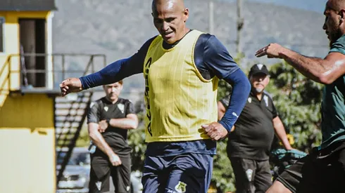 Humberto Suazo se lució con un doblete ante Unión San Felipe.