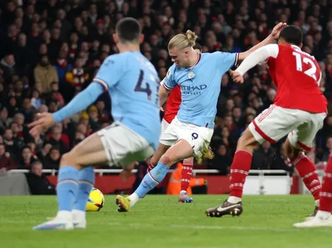 City da el golpe y alcanza al Arsenal en la cima