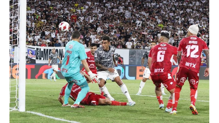 Lezcano marcó en su debut con Colo Colo.