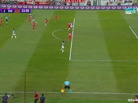 Milimétrico offside ahoga el primer grito de gol de Benegas en Colo Colo