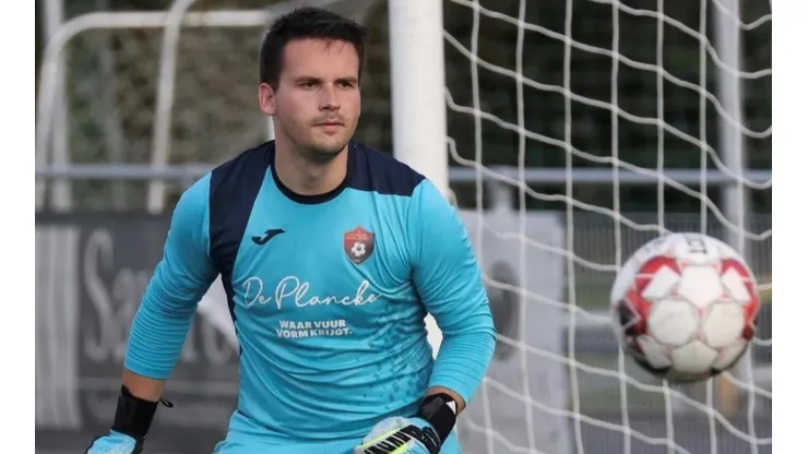 Arne Espeel falleció en pleno partido del fútbol belga.