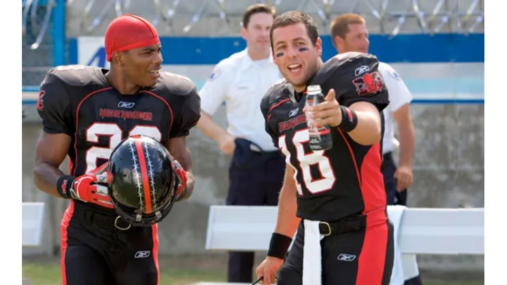 Adam Sandler tiene una divertida película para quienes no conocen el juego.