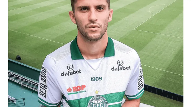 Benjamín Kuscevic fue presentado como refuerzo del Coritiba de Brasil.