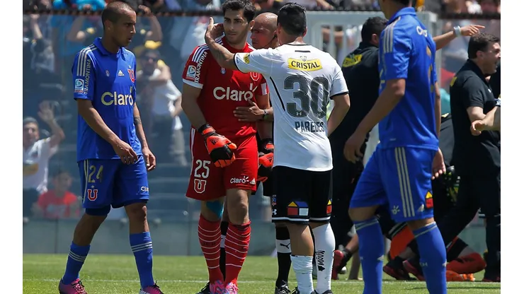 Esteban Paredes recordó a Johnny Herrera en un entretenido desafío.
