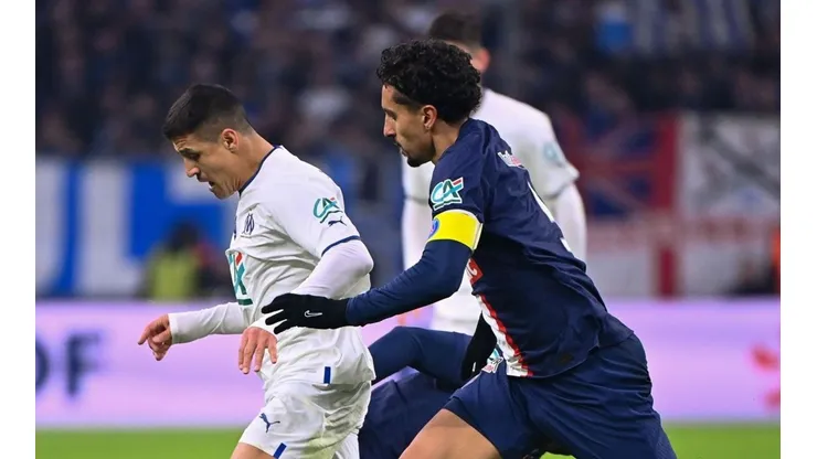Alexis Sánchez y Marquinhos en el Olympique de Marsella vs PSG de ayer