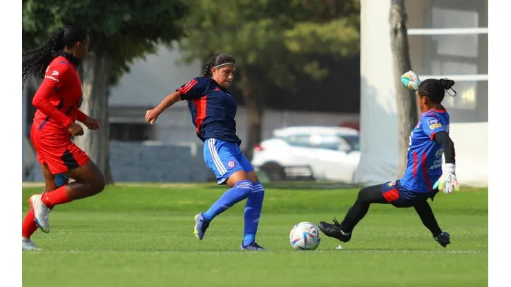 Ámbar Figueroa sueña con La Roja Fem en el repechaje