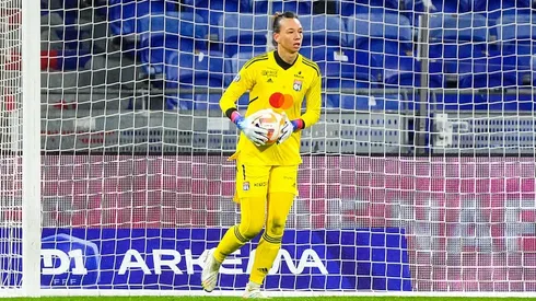 Tiane Endler es finalista a mejor arquera en los premios The Best