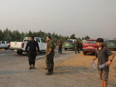 ¿Cómo actuar al cruzar un incendio forestal dentro de un auto?