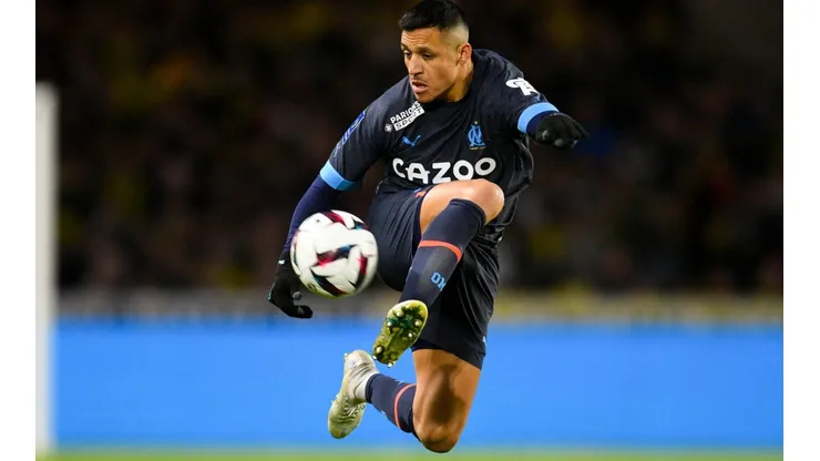 Alexis Sánchez destaca como uno de los mejores de enero en Francia