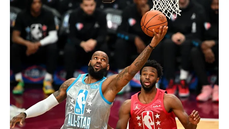 LeBron James va por su sexta victoria consecutiva como capitán.