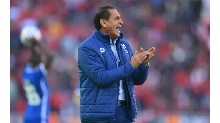 Ramón Díaz en el partido que Al Hilal venció a Wydad Casablanca por penales en los cuartos de final del Mundial de Clubes.